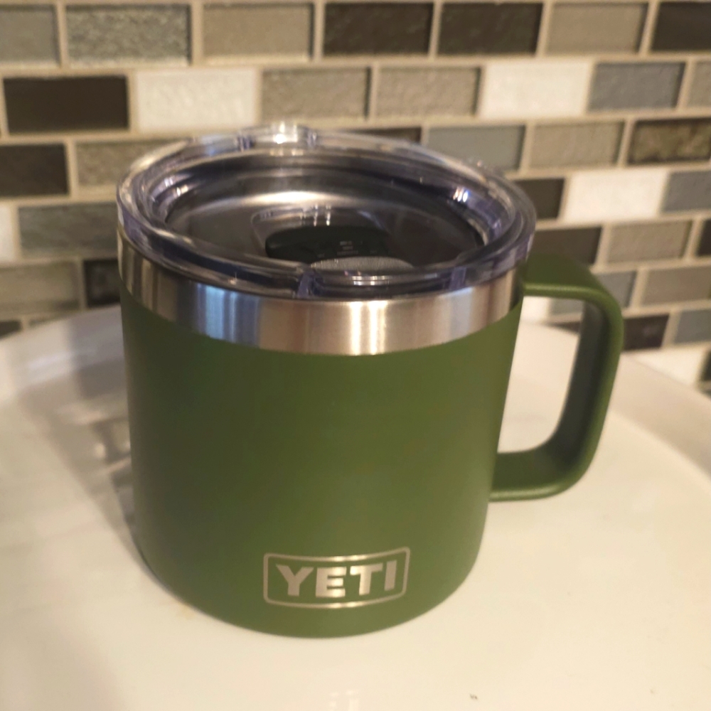 NEW - YETI 14 oz Rambler Mug with Magslider Lid - Hunter Green